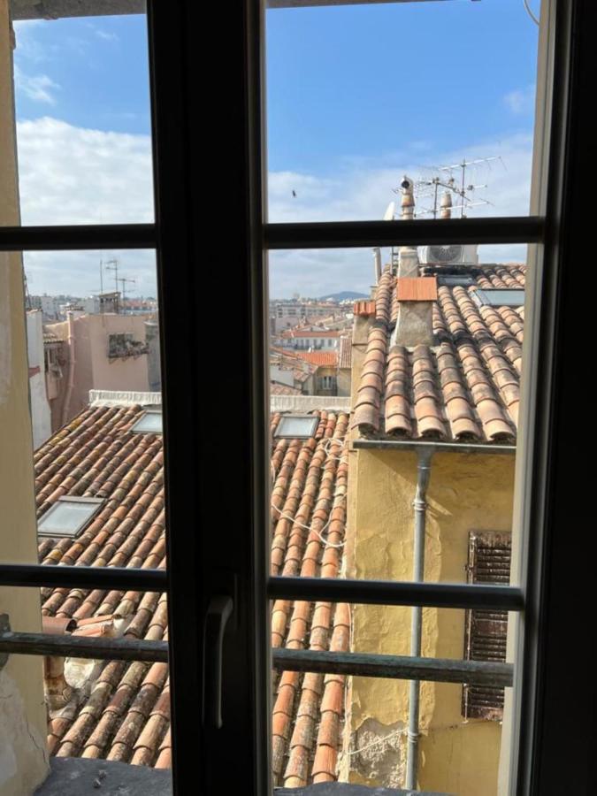 Apartment With Mediterranean Charm In The Heart Of The Provencal Market Antibes Exterior photo